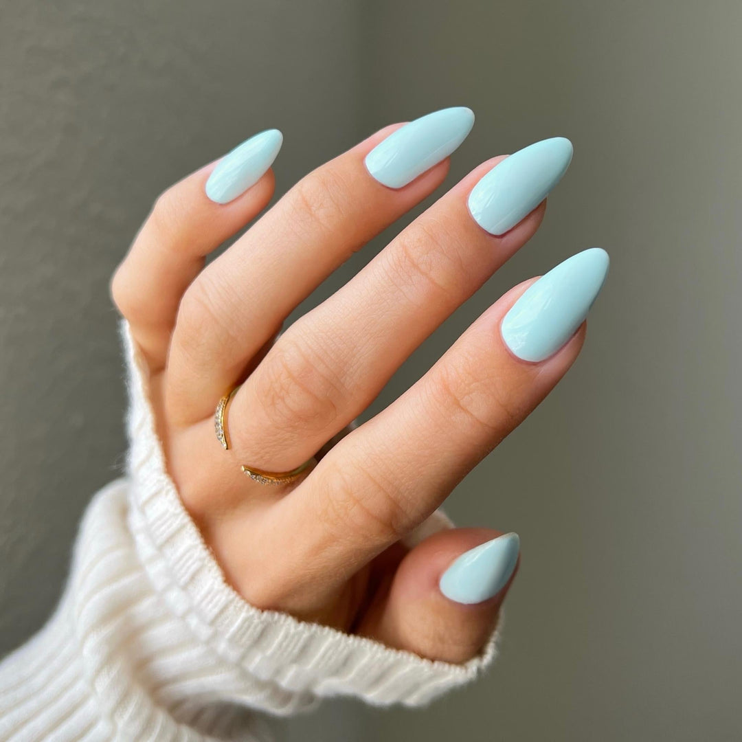 DND Diva #108 Lather Me Up – nail swatch 3