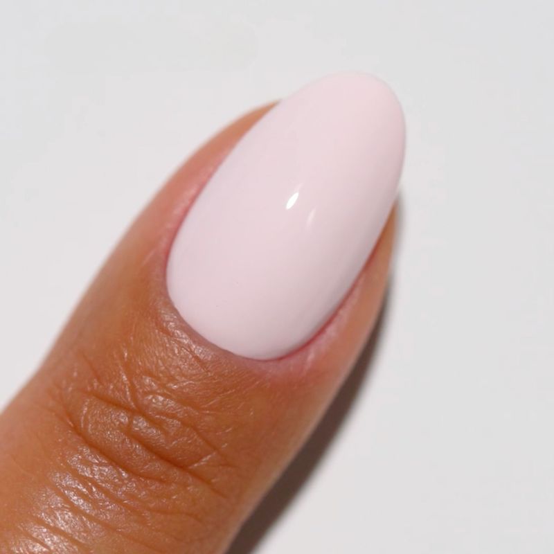 DND Diva #110 Little Miss Pointe – nail swatch 3