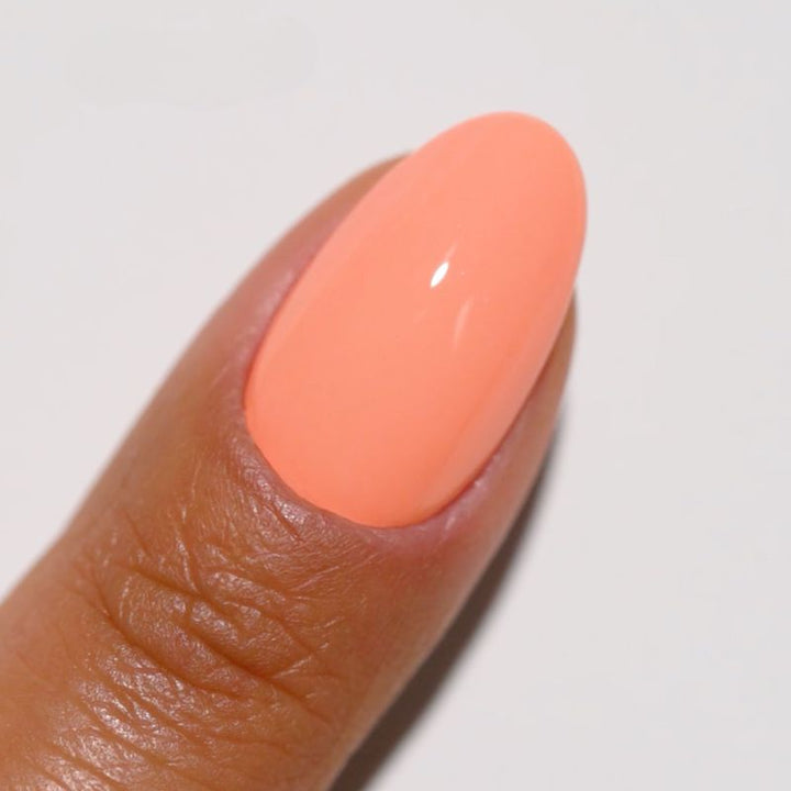 DND Diva #145 Creme Peach – nail swatch 4