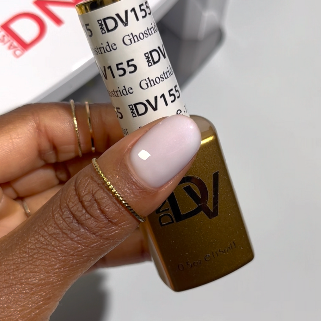DND Diva #155 Ghostride – nail swatch