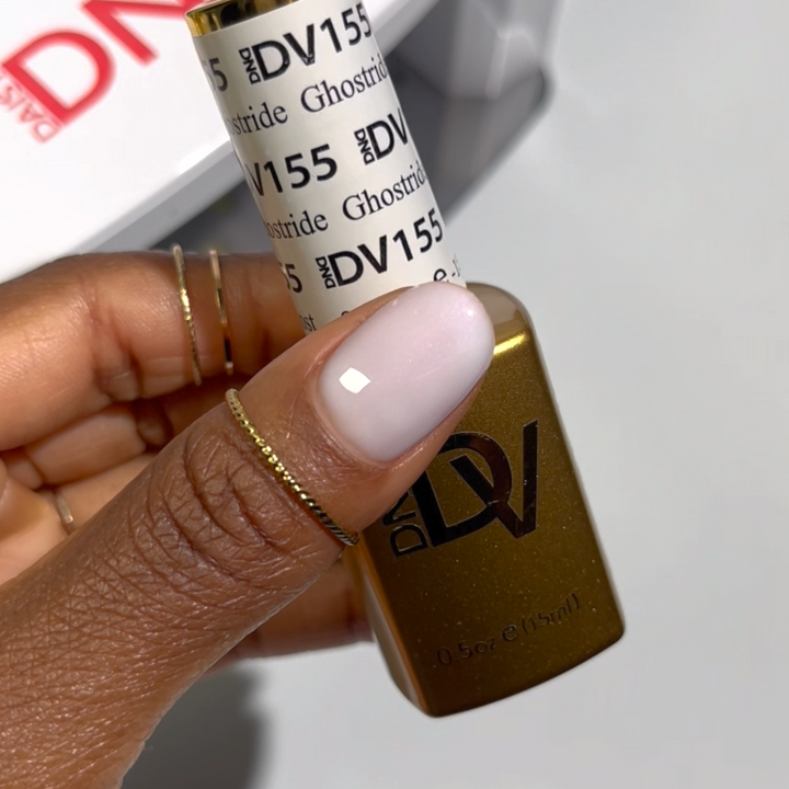 DND Diva #155 Ghostride – nail swatch