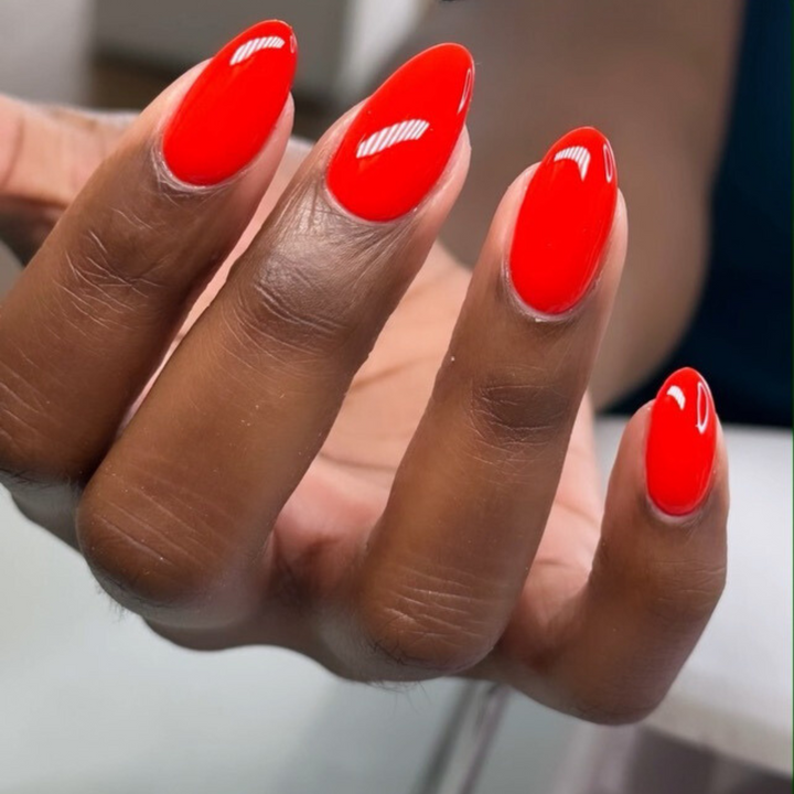 DND Diva #159 Mi Amor – nail swatch