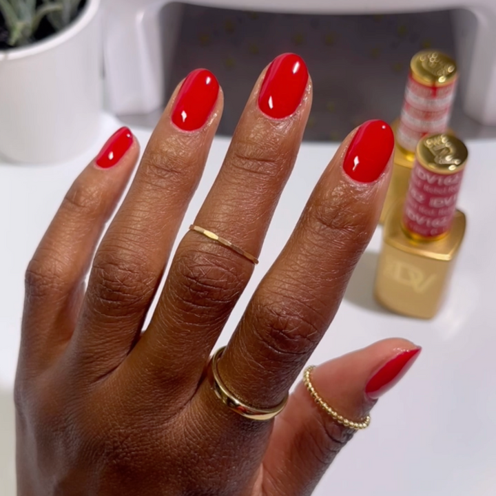 DND Diva #162 Rebel Red – nail swatch
