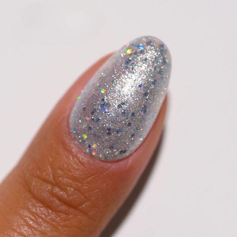 DND Diva #20 Meet On The Dance Floor – nail swatch