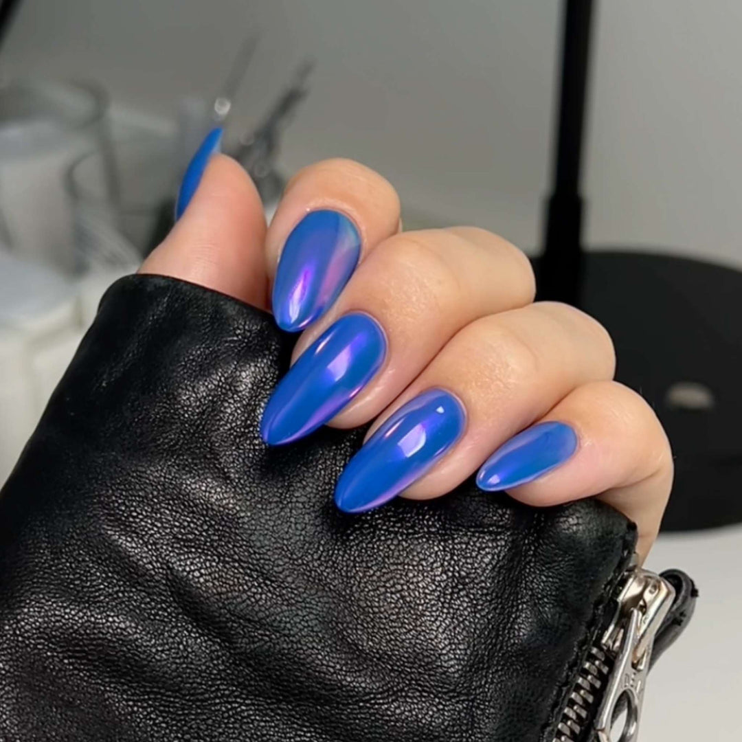 DND Diva #223 Star Student – nail swatch 7