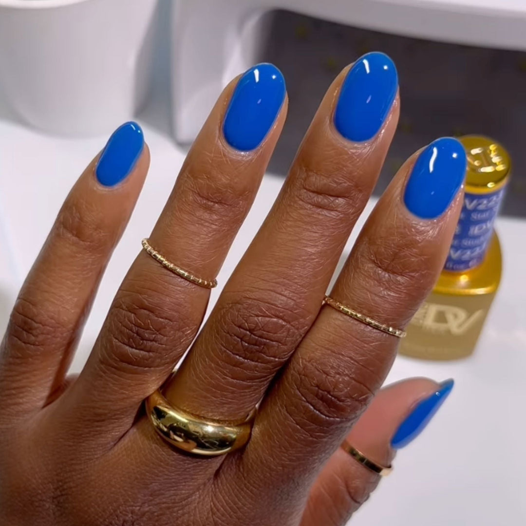 DND Diva #223 Star Student – nail swatch 5