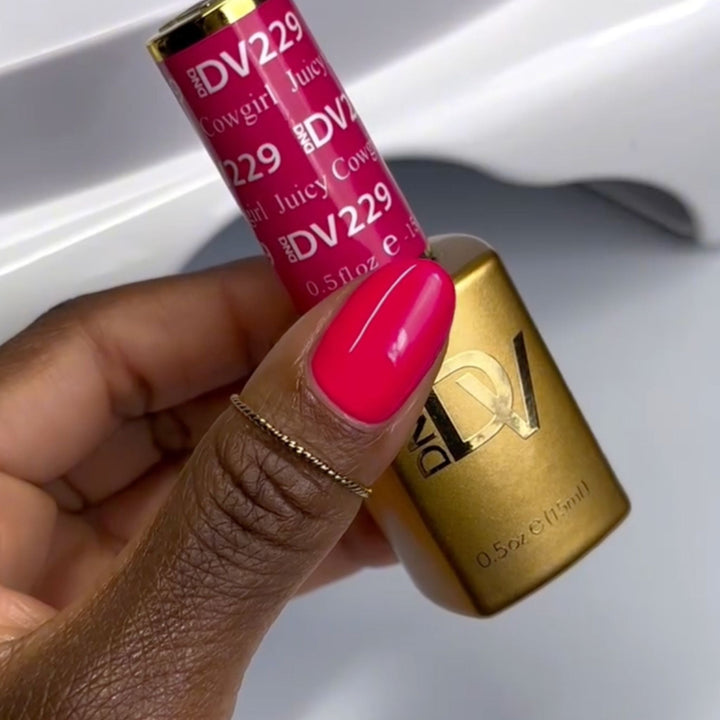 DND Diva #229 Juice Cowgirl – nail swatch 8