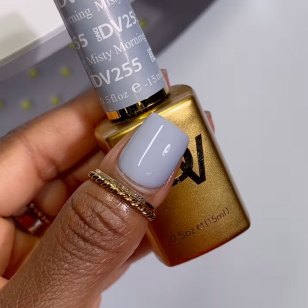 DND Diva #255 Misty Morning – nail swatch 2