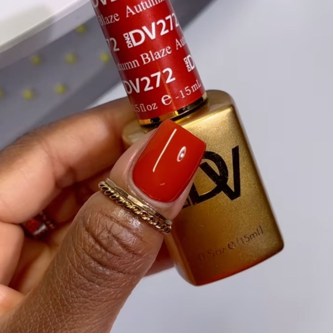 DND Diva #272 Autumn Blaze – nail swatch 5