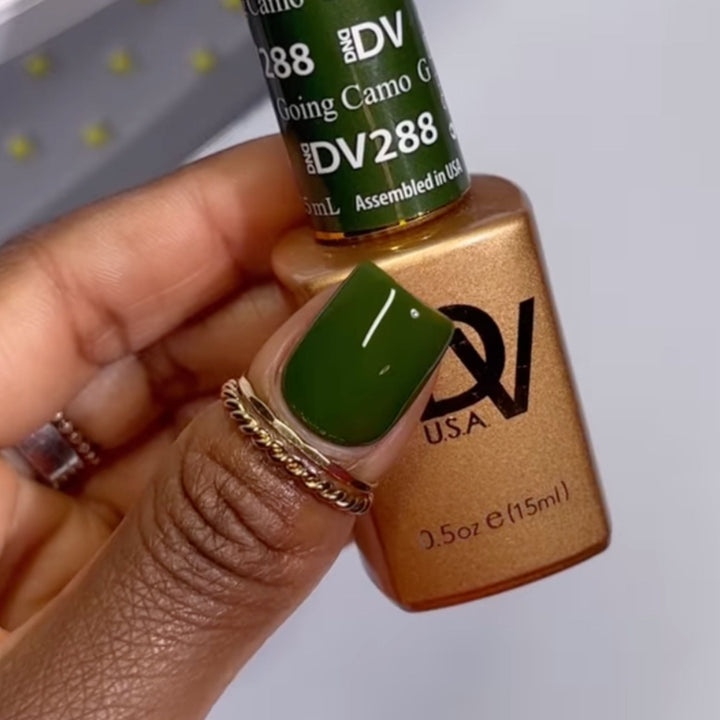 DND Diva #288 Going Camo – nail swatch 2