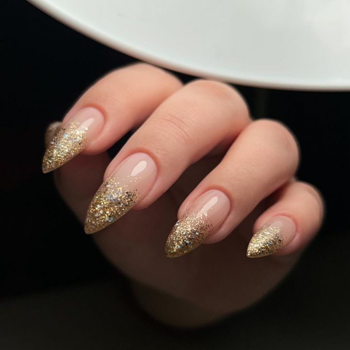 DND Gel #401 Golden Sahara Star – nail swatch 2