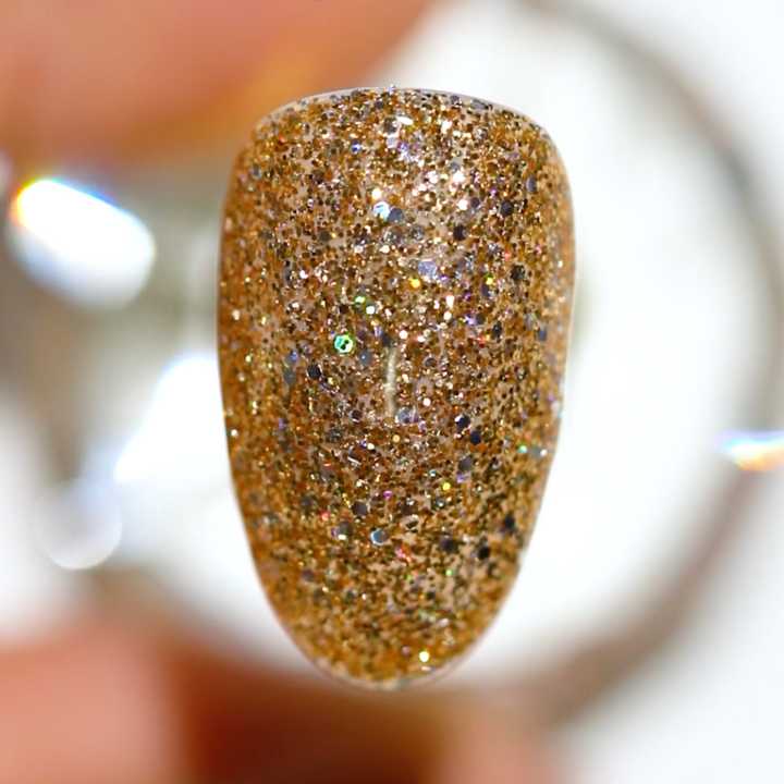 DND Gel #401 Golden Sahara Star – nail swatch