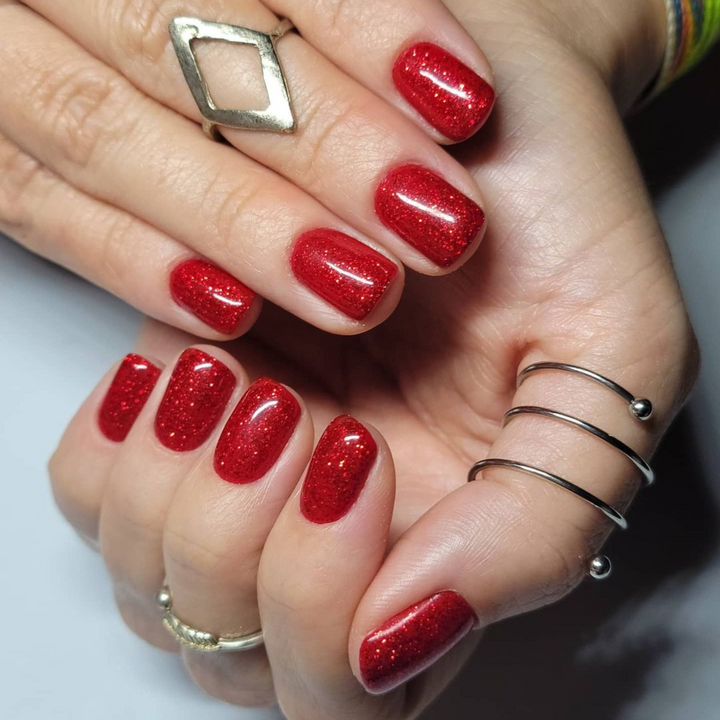 DND Gel #402 Firework Star – nail swatch