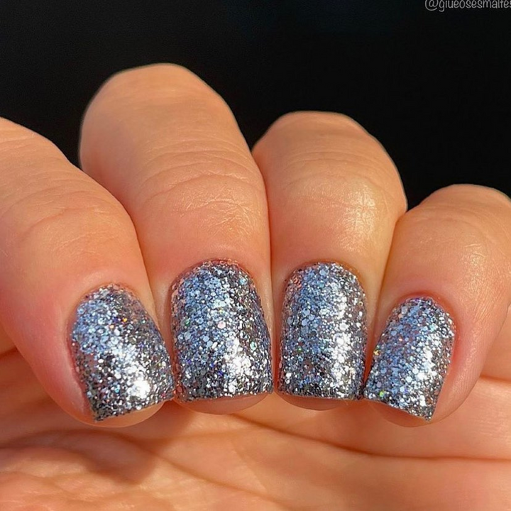 DND Gel #407 Black Diamond Star – nail swatch 2