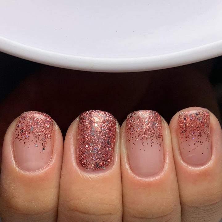 DND Gel #408 Pinky Star – nail swatch