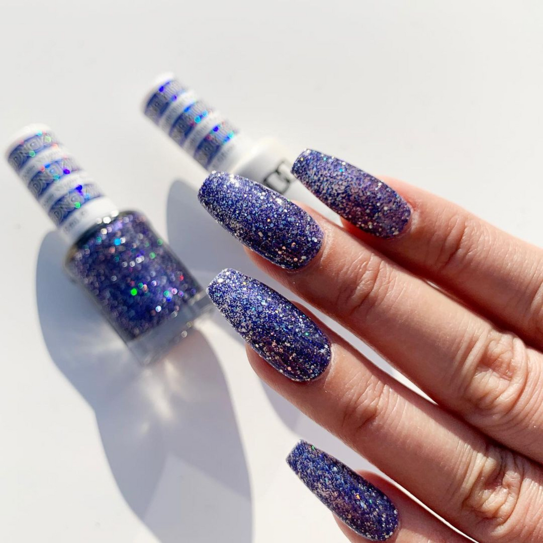 DND Gel #410 Ocean Night Star – nail swatch 4