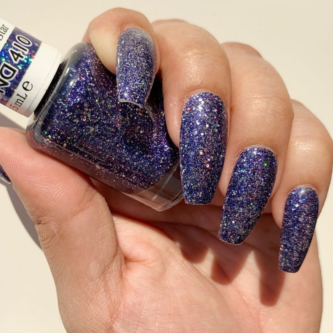 DND Gel #410 Ocean Night Star – nail swatch