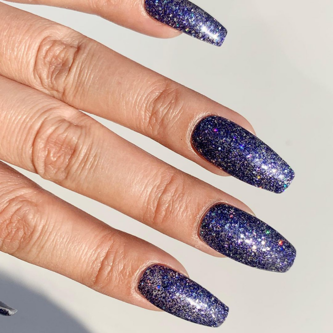 DND Gel #410 Ocean Night Star – nail swatch 3