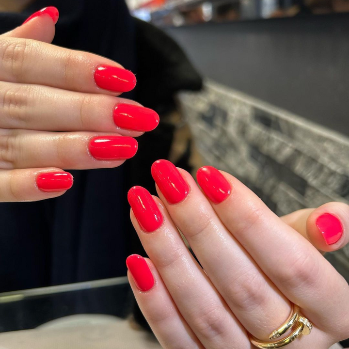 DND Gel #413 Flamingo Pink – nail swatch 2