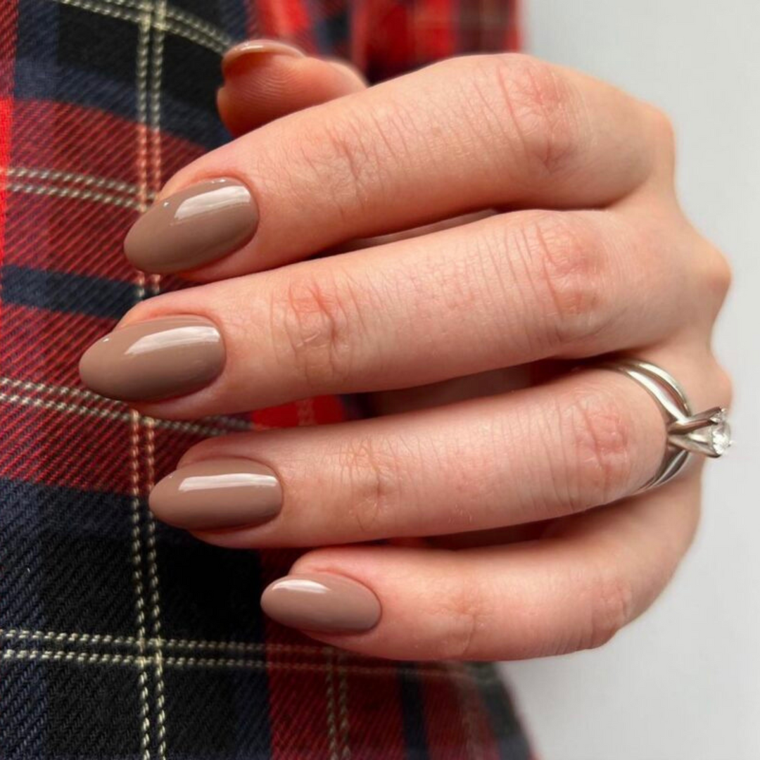 DND Gel #418 Butternut Squash – nail swatch 3