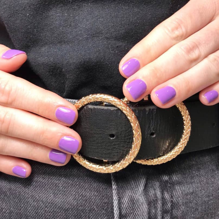 DND Gel #439 Purple Spring – nail swatch