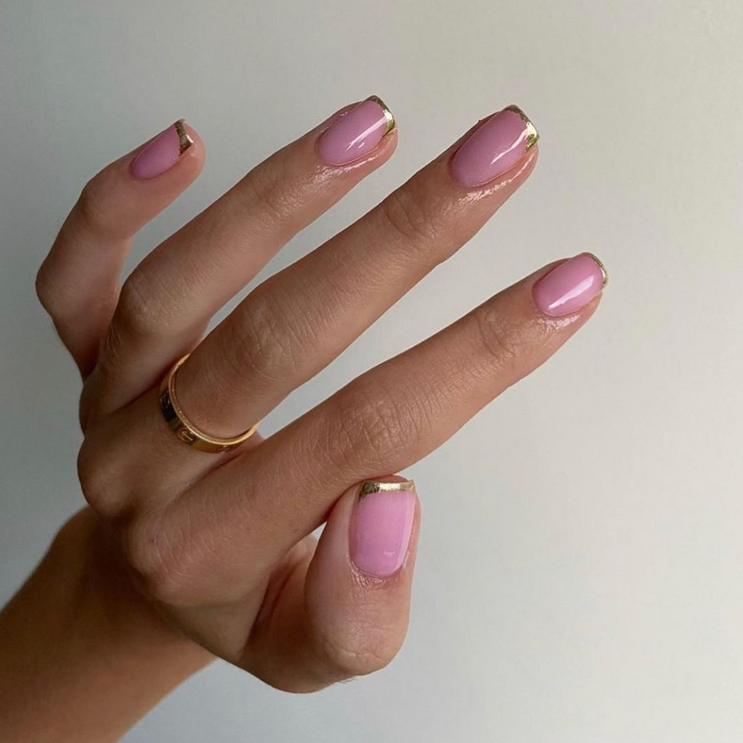 DND Gel #441 Clear Pink – nail swatch 2