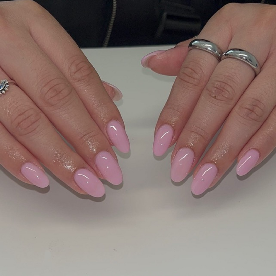 DND Gel #449 First Kiss – nail swatch 4