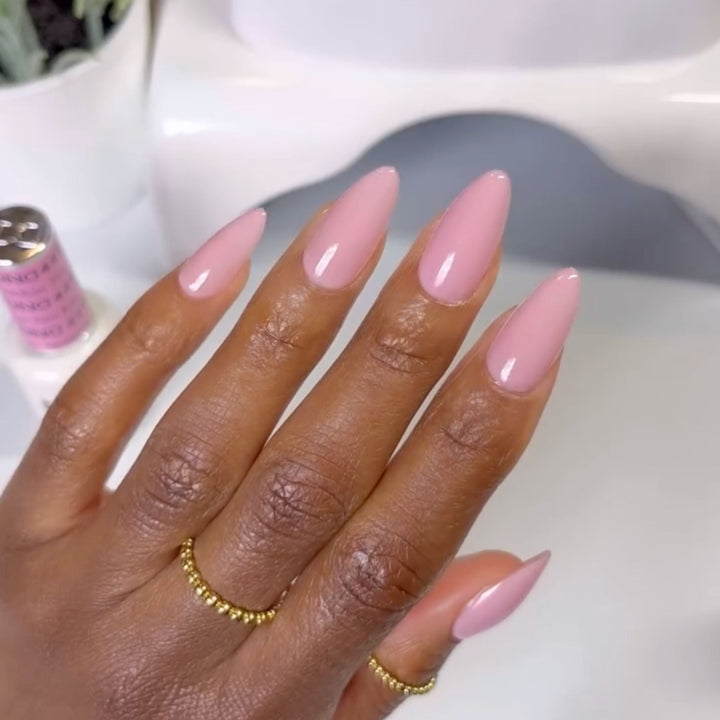 DND Gel #449 First Kiss – nail swatch 2