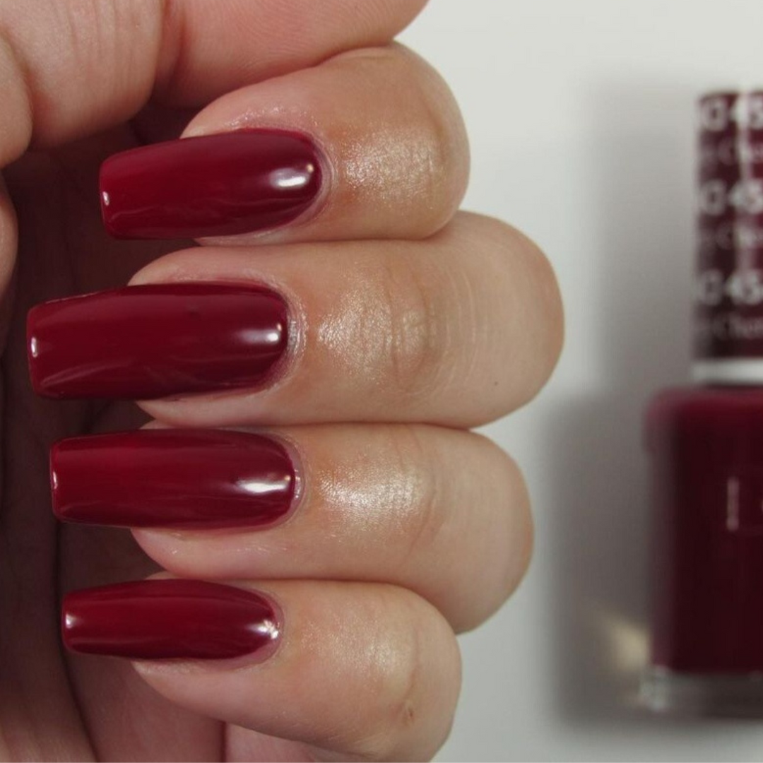 DND Gel #456 Cherry Berry – nail swatch 8