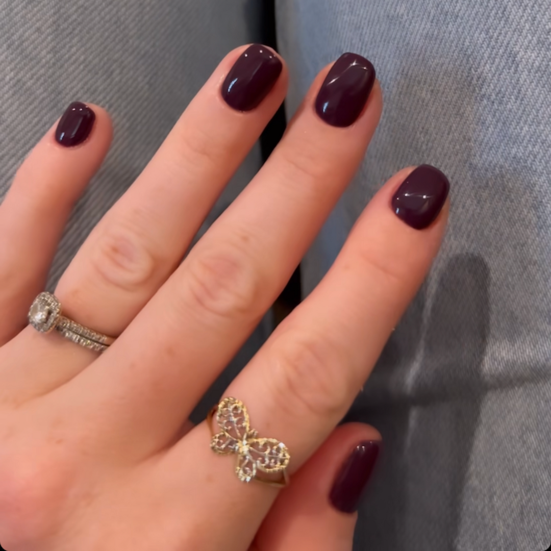 DND Gel #459 Muted Berry – nail swatch 2
