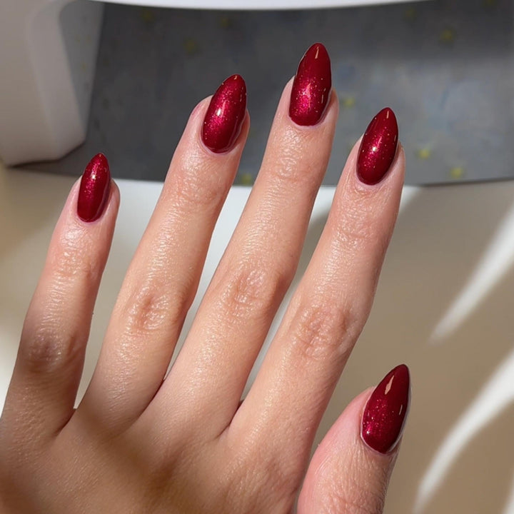 DND Gel #477 Red Stone – nail swatch