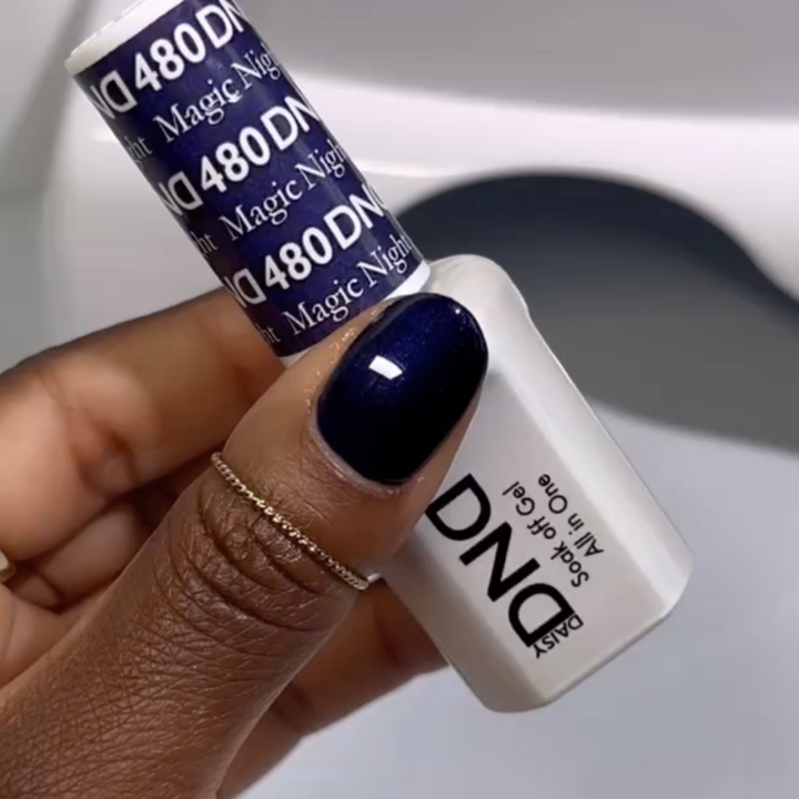 DND Gel #480 Magic Night – nail swatch 2