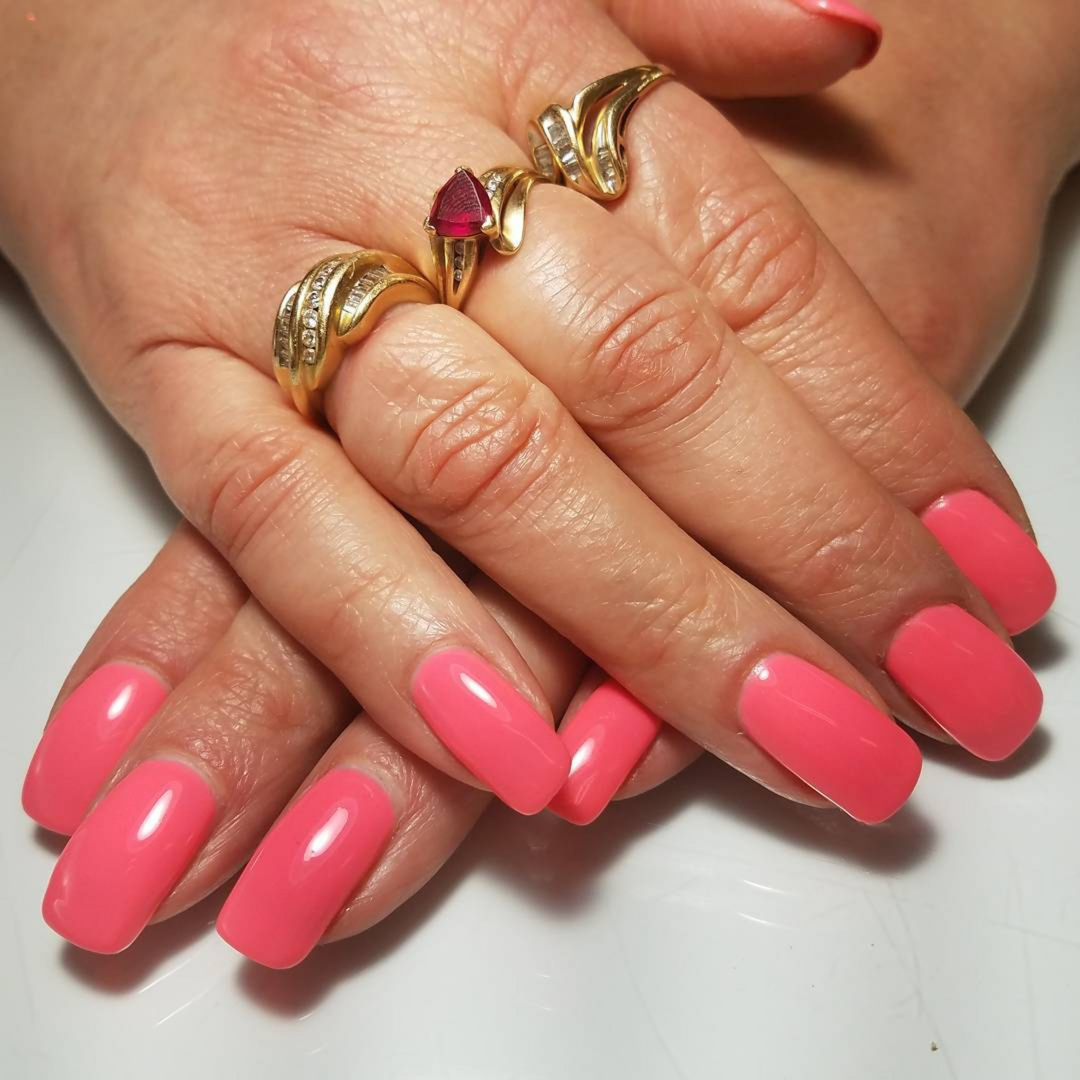 DND Gel #556 Coral Reef – nail swatch 2