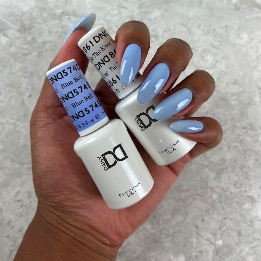 DND Gel #574 Blue Bell – nail swatch 2