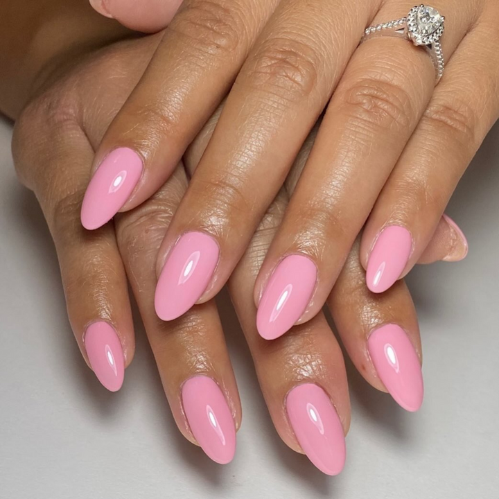 DND Gel #592 Italian Pink – nail swatch