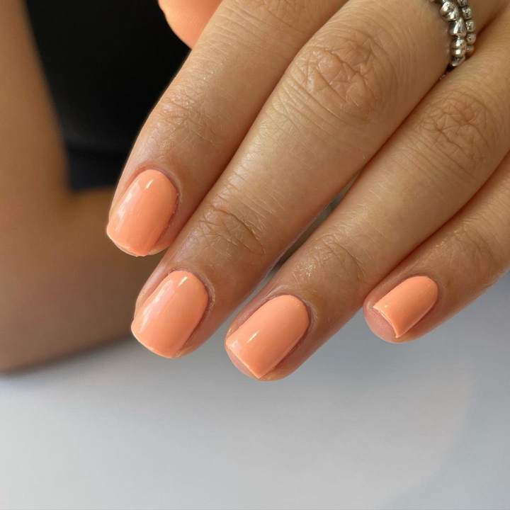 DND Gel #619 Sweet Apricot – nail swatch 2