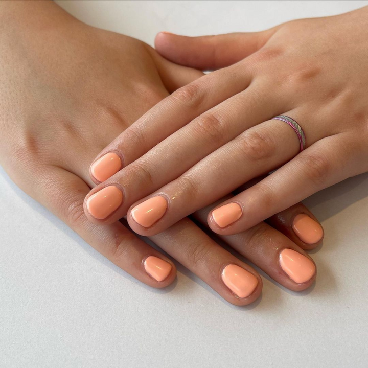 DND Gel #619 Sweet Apricot – nail swatch 3