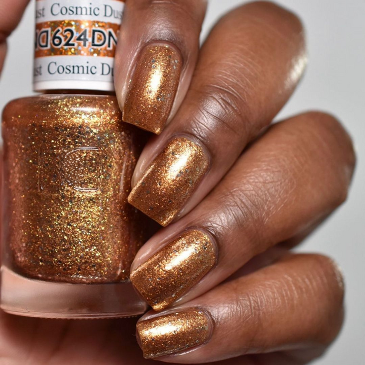 DND Gel #624 Cosmic Dust – nail swatch