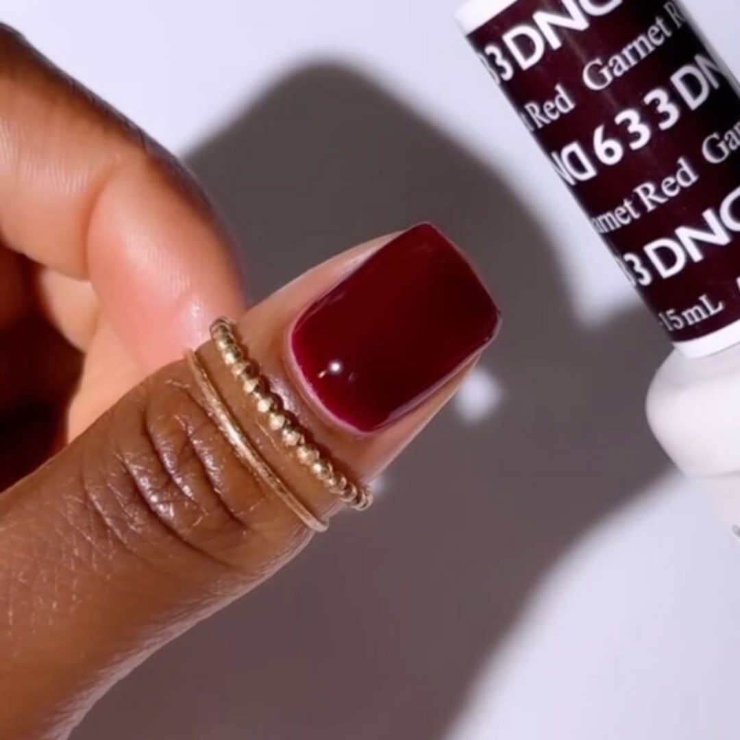 DND Gel #633 Garnet Red – nail swatch 5