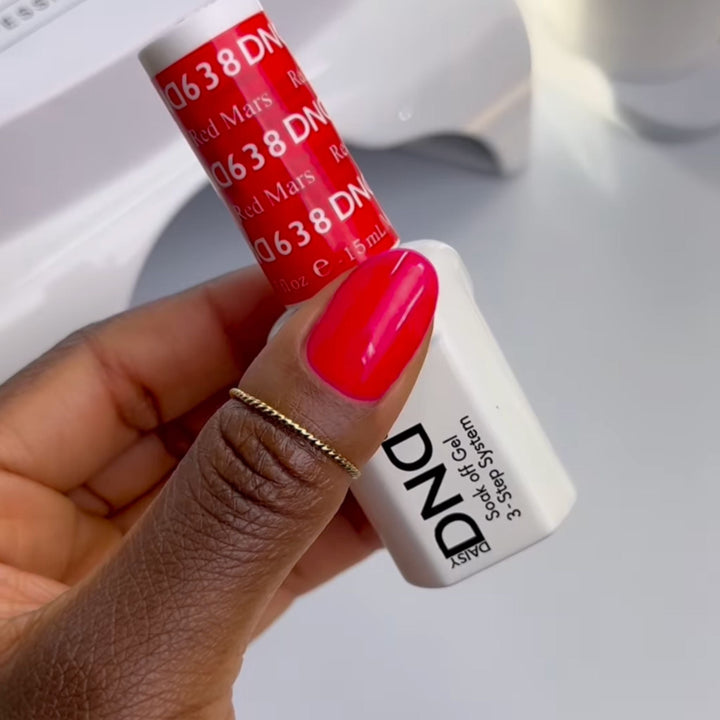 DND Gel #638 Red mars – nail swatch 2