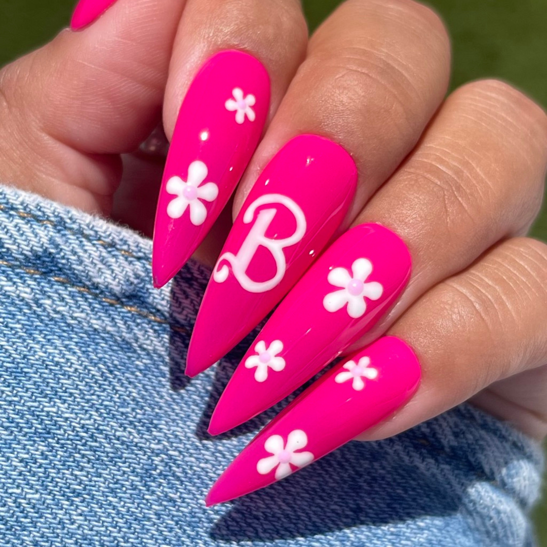 DND Gel #640 Barbie Pink – nail swatch 3
