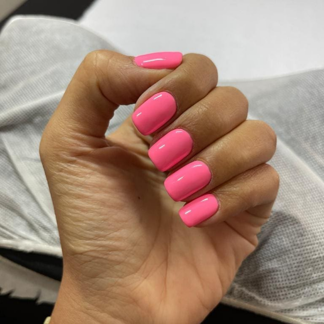 DND Gel #645 Pink Watermelon – nail swatch