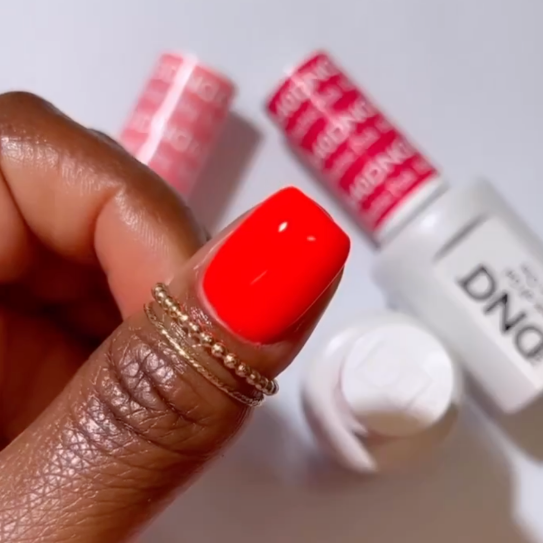 DND Gel #649 Orange Creamsicle – nail swatch