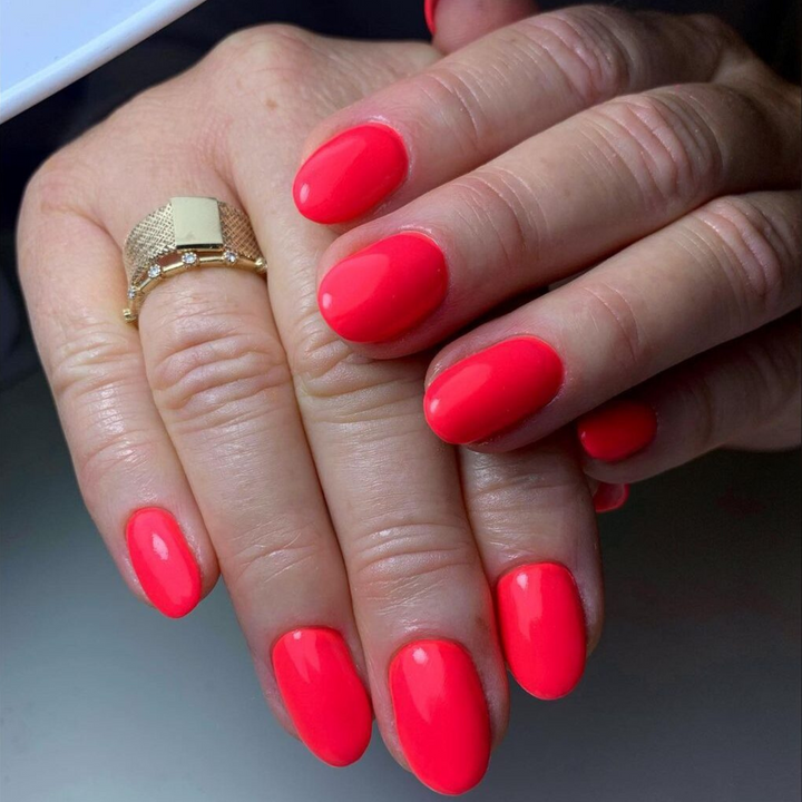 DND Gel #651 Punch Marshmellow – nail swatch 3