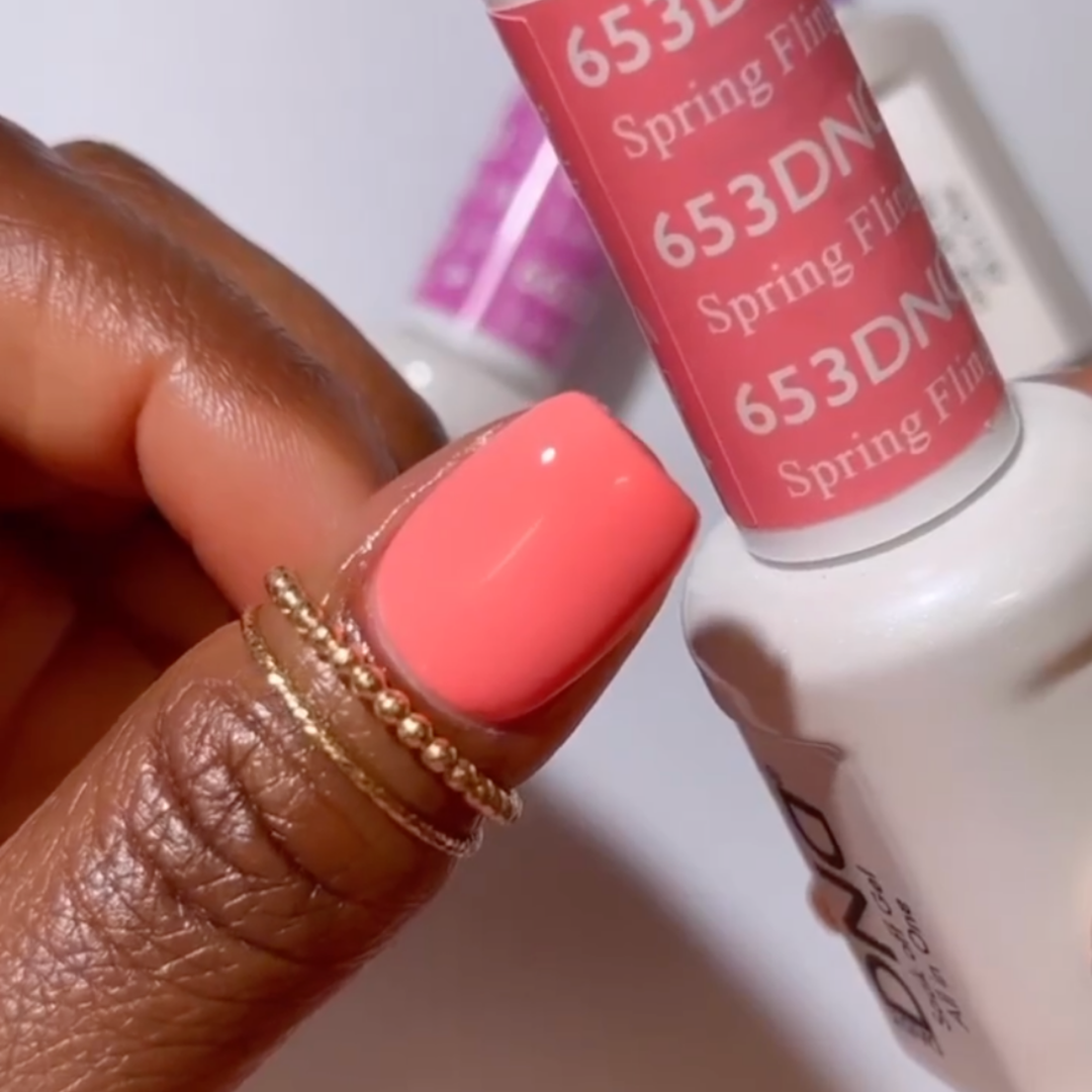 DND Gel #653 Spring Fling – nail swatch