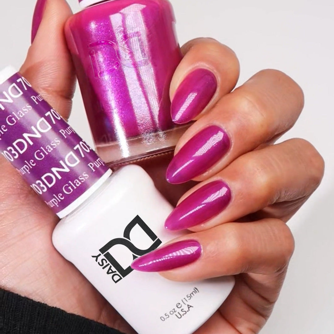 DND Gel #703 Purple Glass – nail swatch