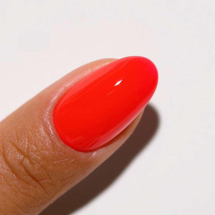 DND Gel #712 Ruth – nail swatch 3