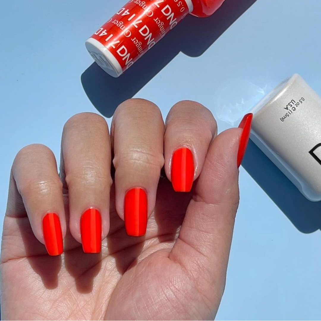 DND Gel #714 Ginger – nail swatch