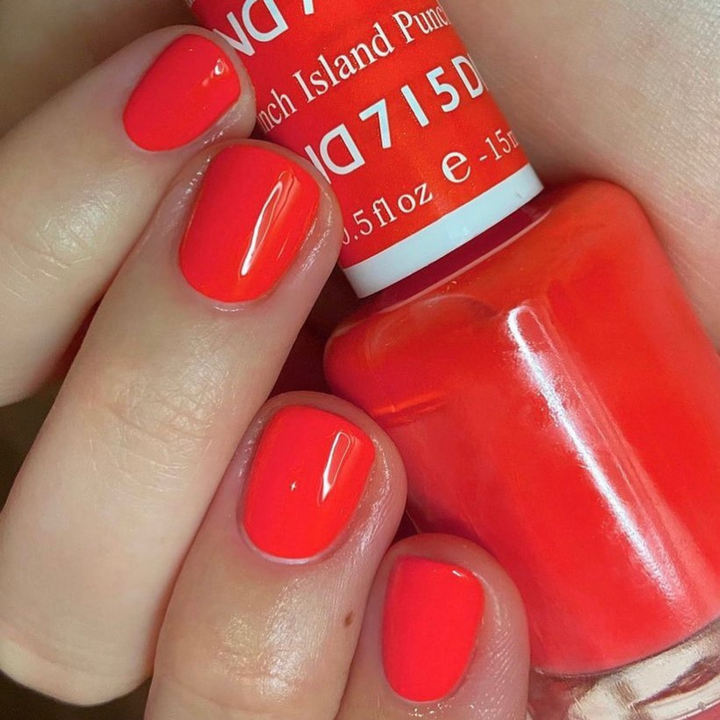 DND Gel #715 Island Punch – nail swatch 2