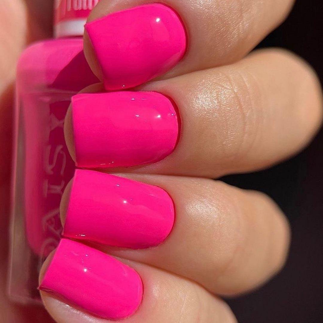 DND Gel #719 Tutti Frutti – nail swatch 2